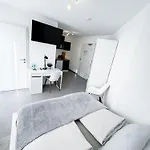 Durdi - Serviced - 24h Self-check-in & Parking * Groß-Zimmern