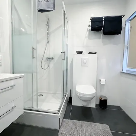 Apartment Durdi - Serviced - 24h Self-check-in & Parking *