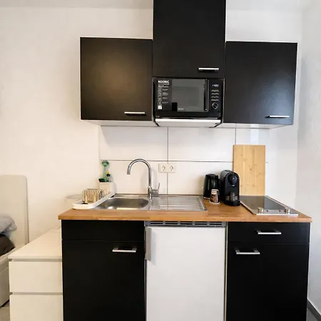 Durdi - Serviced - 24h Self-check-in & Parking Apartment *