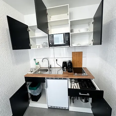 Apartment Durdi - Serviced - 24h Self-check-in & Parking Gross-Zimmern