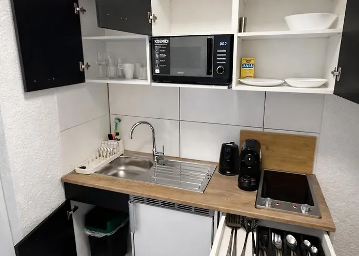 Durdi - Serviced - 24h Self-check-in & Parking