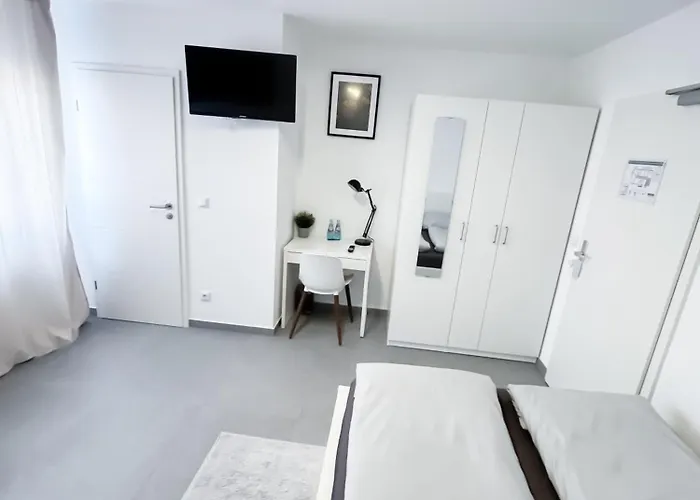 Durdi - Serviced - 24h Self-check-in & Parking * Gross-Zimmern