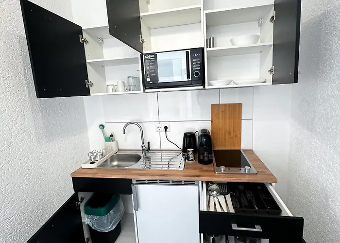 Apartment Durdi - Serviced - 24h Self-check-in & Parking Gross-Zimmern