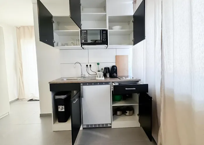 Apartment Durdi - Serviced - 24h Self-check-in & Parking *