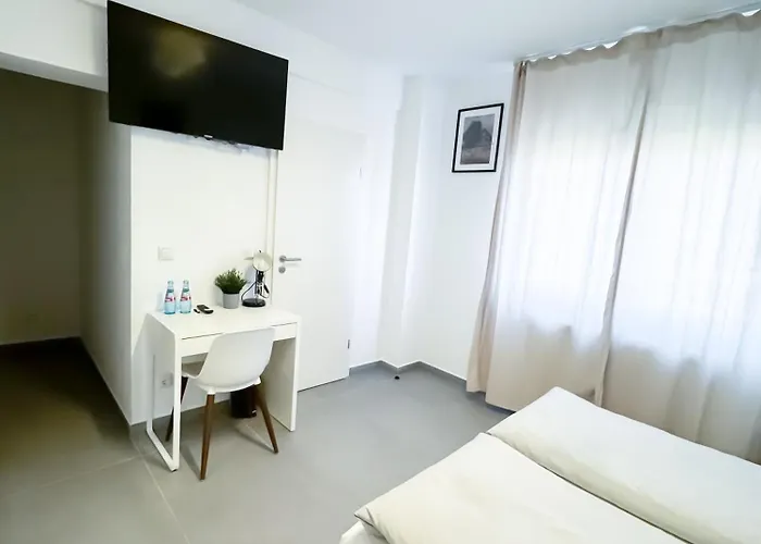 Apartment Durdi - Serviced - 24h Self-check-in & Parking *